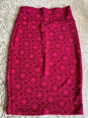 LuLaRoe Cassie Fuchsia/Pink Geometric Pencil Skirt